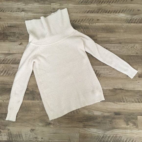 Casual Cream Cowl Neck Knit Sweater - Picture 3 of 14